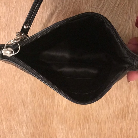 Beautiful black Coach Clutch/Wristlet - Picture 4 of 4